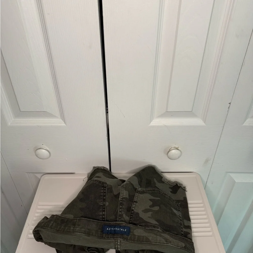 Aeropostale Camo Print‎ Denim Shorts
